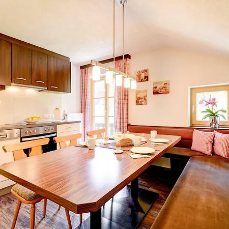 Haus Radona Appartement Wald am Arlberg